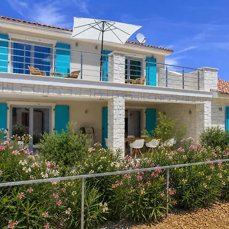 Casa Shine