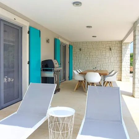 Casa Shine * Rasopasno
