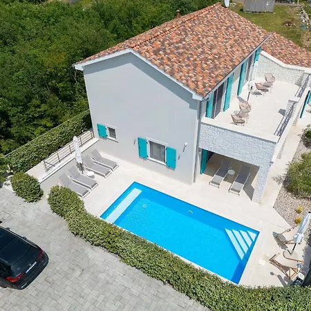 Casa Shine * Rasopasno